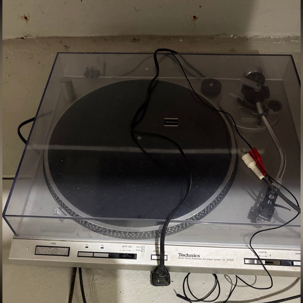 Technics Vintage 1981 SL-D205 Turntable